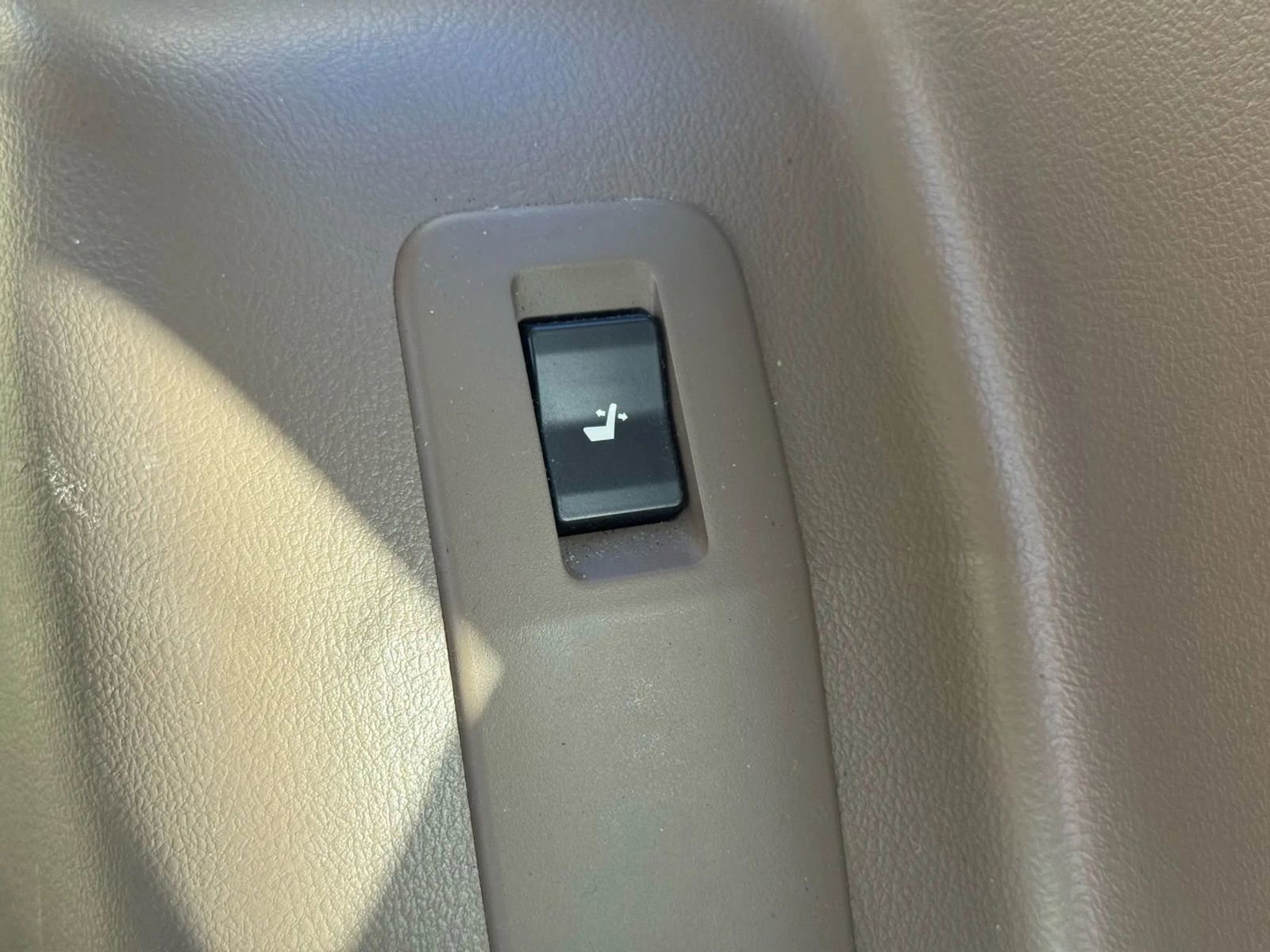 Used 2011 Lexus GX 460 image 14