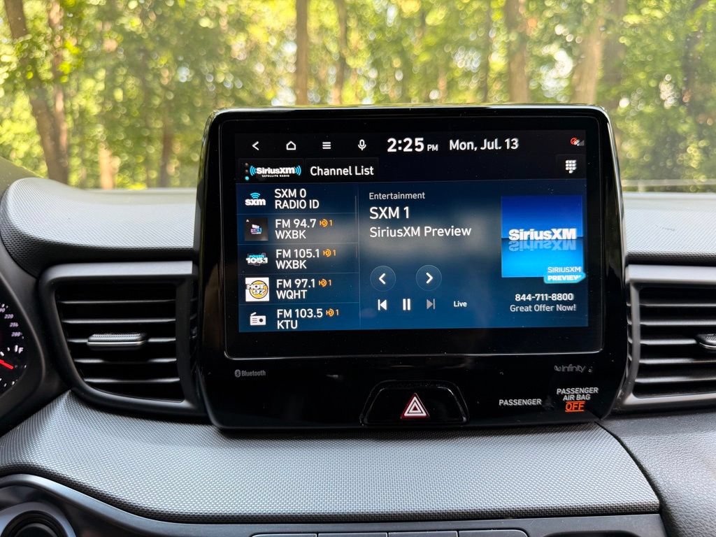 Certified 2022 Hyundai Veloster N FWD image 23