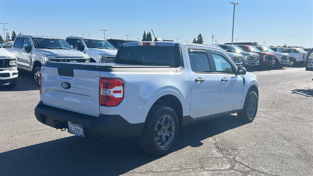 Certified 2025 Ford Maverick XLT w/ 4K Tow Package AWD/4WD image 3