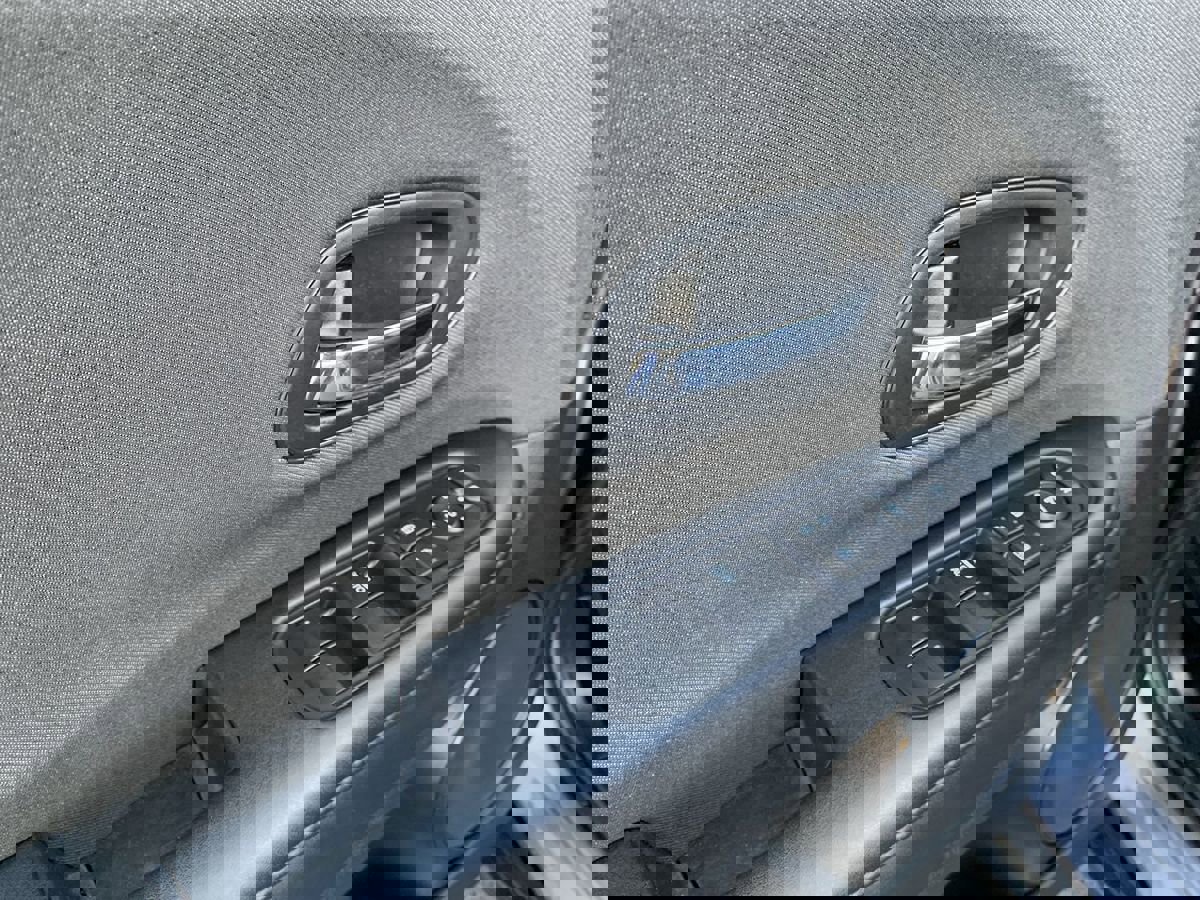 Used 2021 Honda HR-V LX image 14