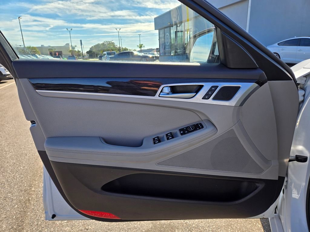 Used 2018 Genesis G80 3.8 image 21