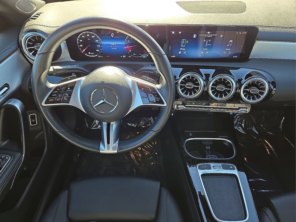 Used 2025 Mercedes-Benz CLA 250 image 15