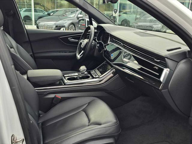 Used 2025 Audi Q7 3.0T Premium Plus w/ Premium Plus Package AWD/4WD image 11