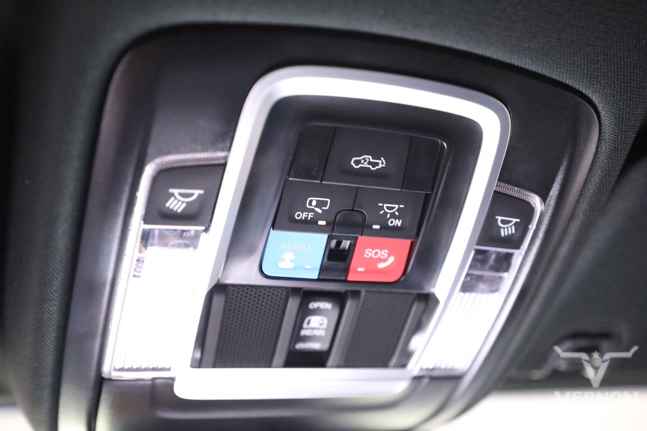 New 2025 RAM 3500 Laramie image 40