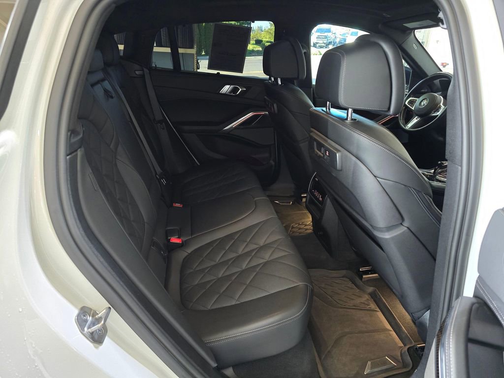 Used 2023 BMW X6 M50i w/ Parking Assistance Package image 33