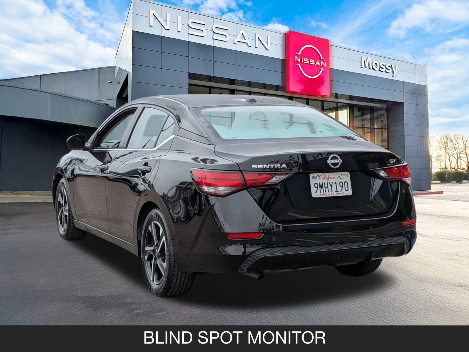 Used 2024 Nissan Sentra SV image 8