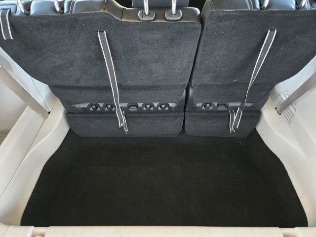 Certified 2024 Chrysler Pacifica Touring-L FWD image 34