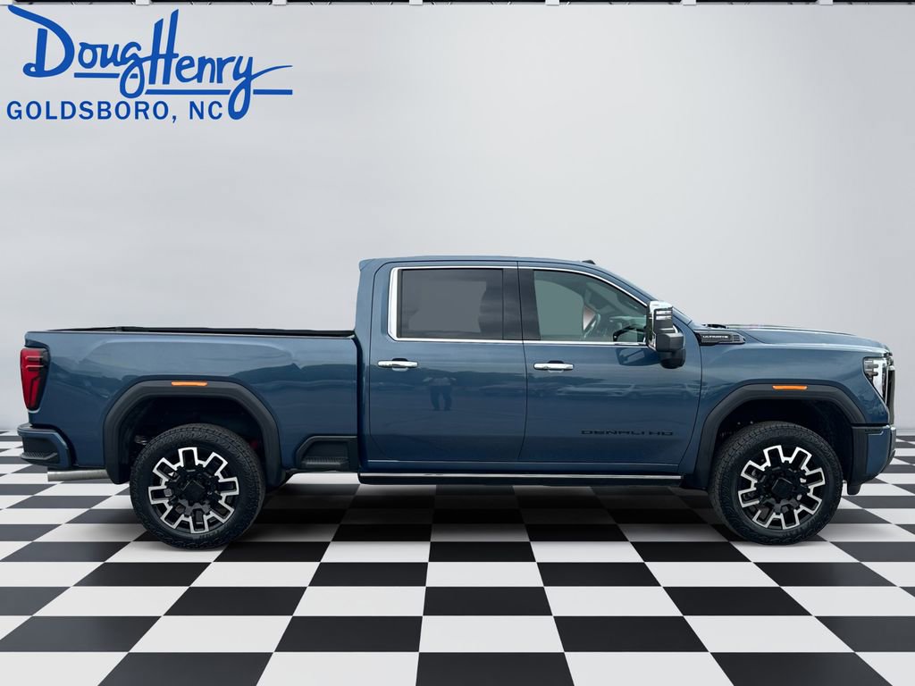 New 2026 GMC Sierra 2500 Denali Ultimate w/ LPO, Black Badging Package AWD/4WD image 6