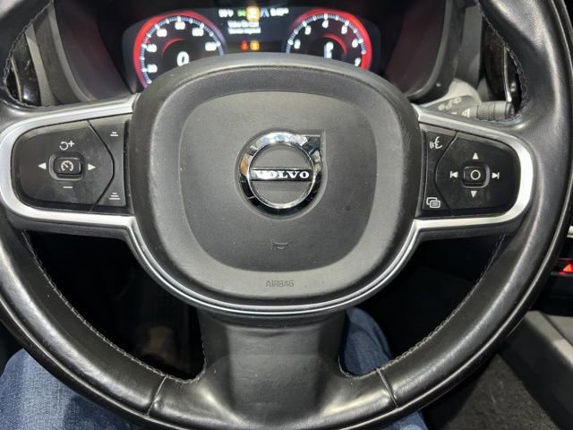 Used 2018 Volvo XC60 T5 Momentum w/ Vision Package image 23