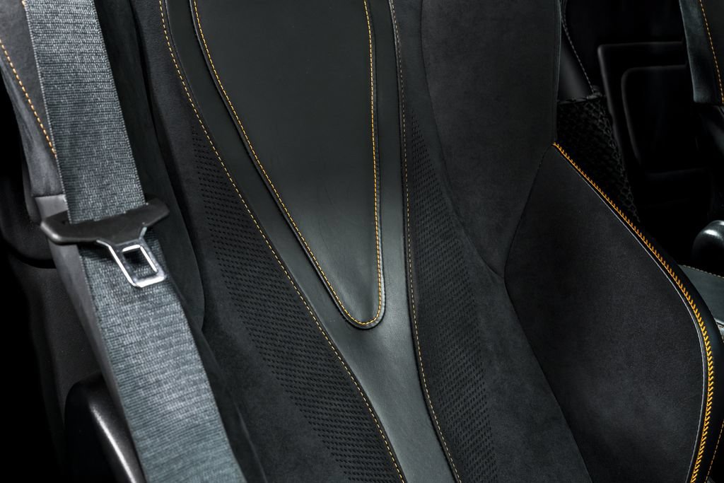 Used 2020 McLaren 720S Performance RWD image 33