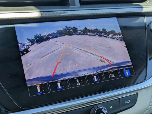 Used 2020 Buick Encore GX Essence w/ Advanced Technology Package FWD image 30
