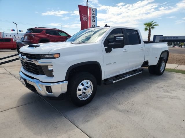 New 2026 Chevrolet Silverado 3500 LT w/ All Star Edition AWD/4WD image 8