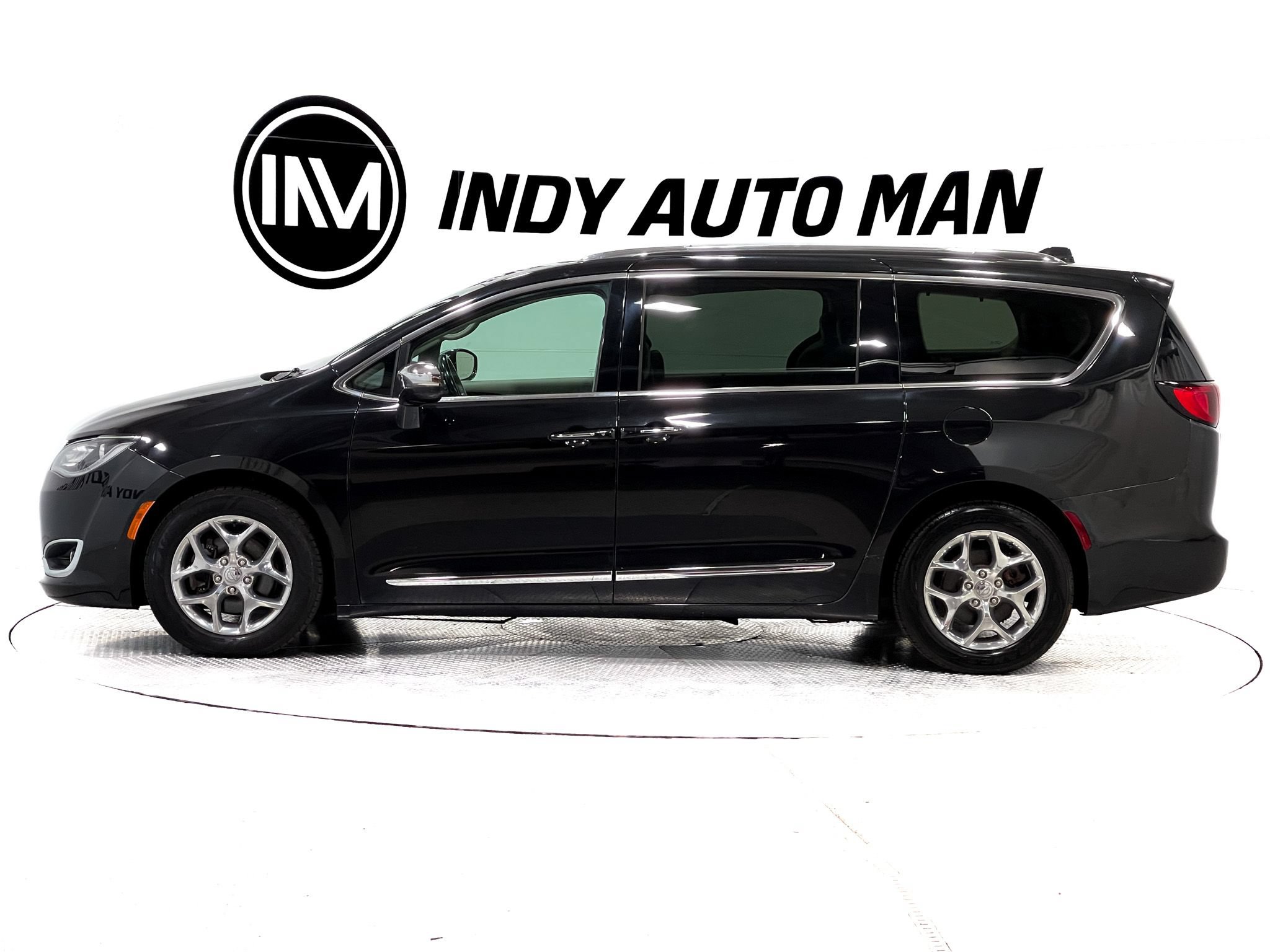 Used 2019 Chrysler Pacifica Limited FWD image 7
