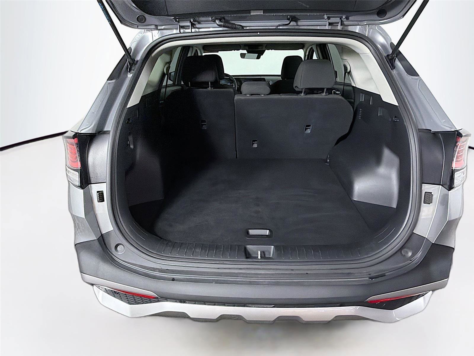 Used 2023 Kia Sportage LX image 24