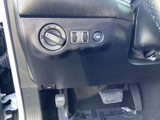 Used 2021 Dodge Challenger GT w/ Blacktop Package image 15