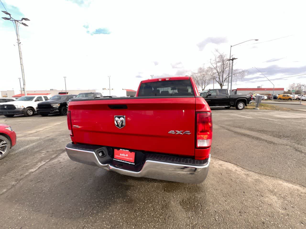 Used 2024 RAM 1500 Classic SLT AWD/4WD image 27