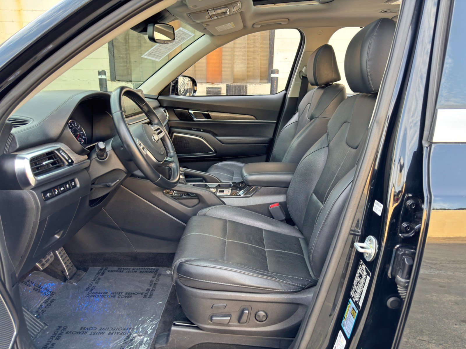 Used 2020 Kia Telluride SX w/ Towing Package FWD image 16