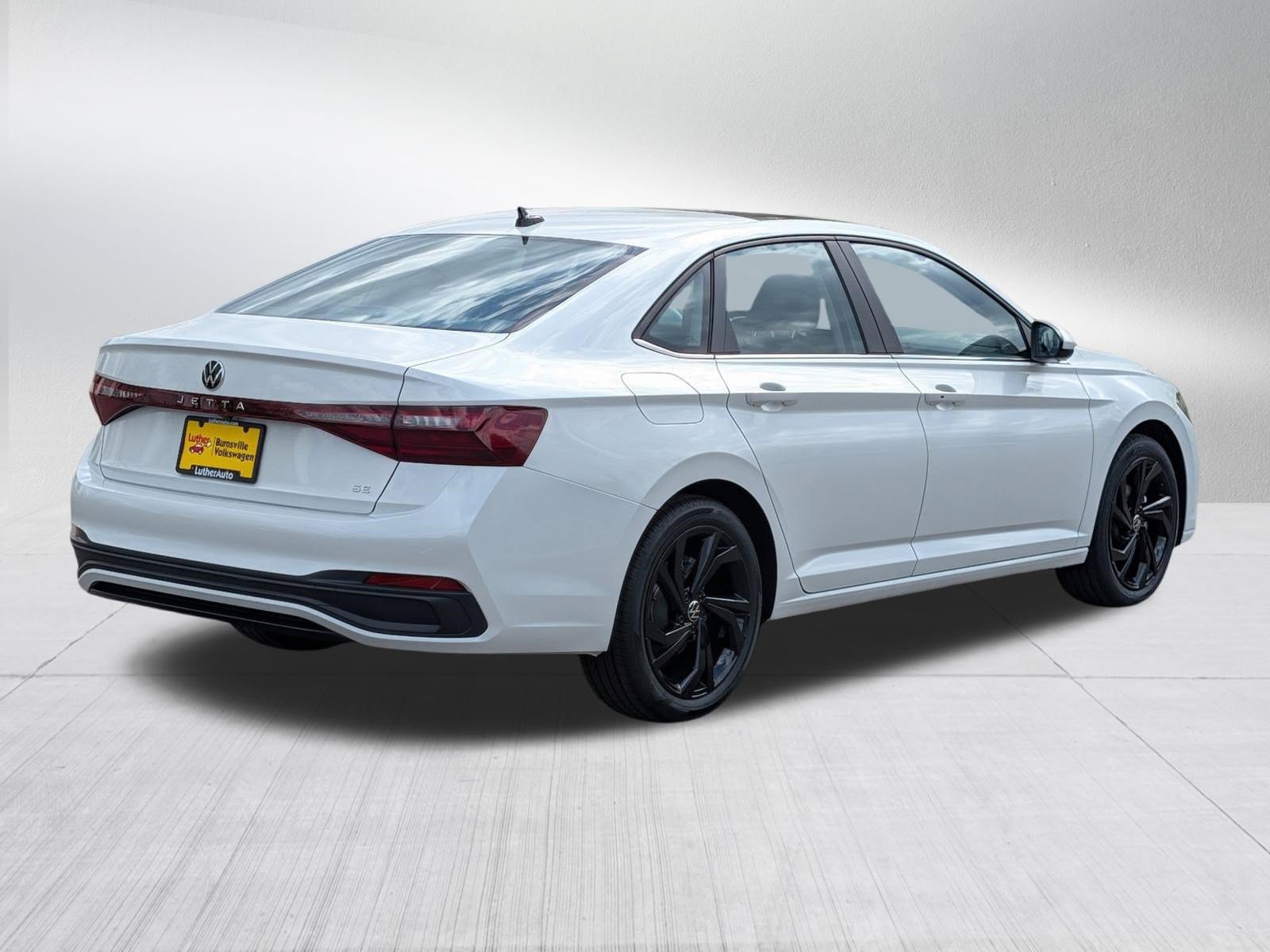 New 2026 Volkswagen Jetta SE FWD image 4