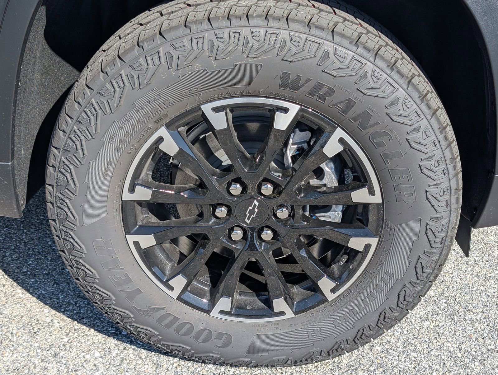 New 2026 Chevrolet Traverse Z71 image 7