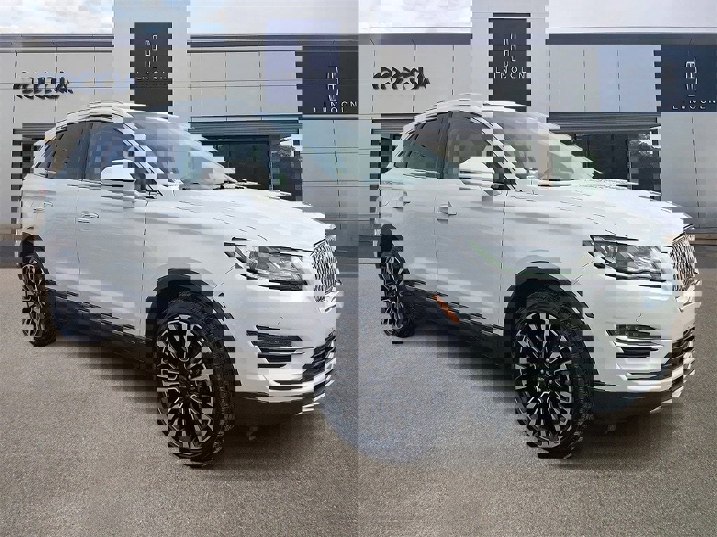 Used 2019 Lincoln MKC Reserve image 3