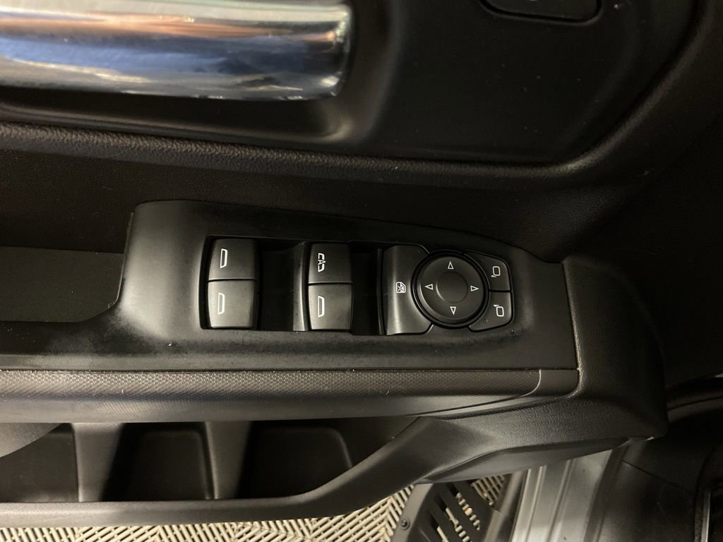 Used 2019 Chevrolet Silverado 1500 Custom Trail Boss w/ Custom Convenience Package AWD/4WD image 18