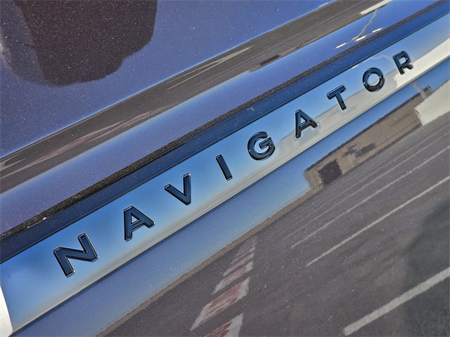 New 2025 Lincoln Navigator Reserve image 11