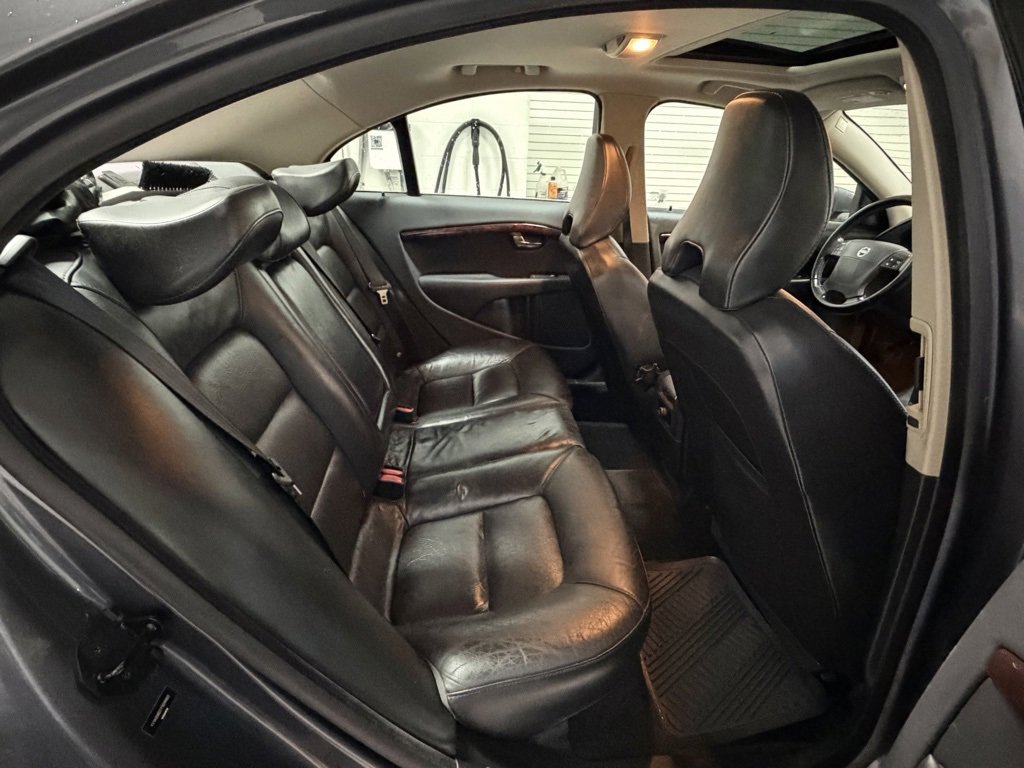 Used 2007 Volvo S80 3.2 image 14