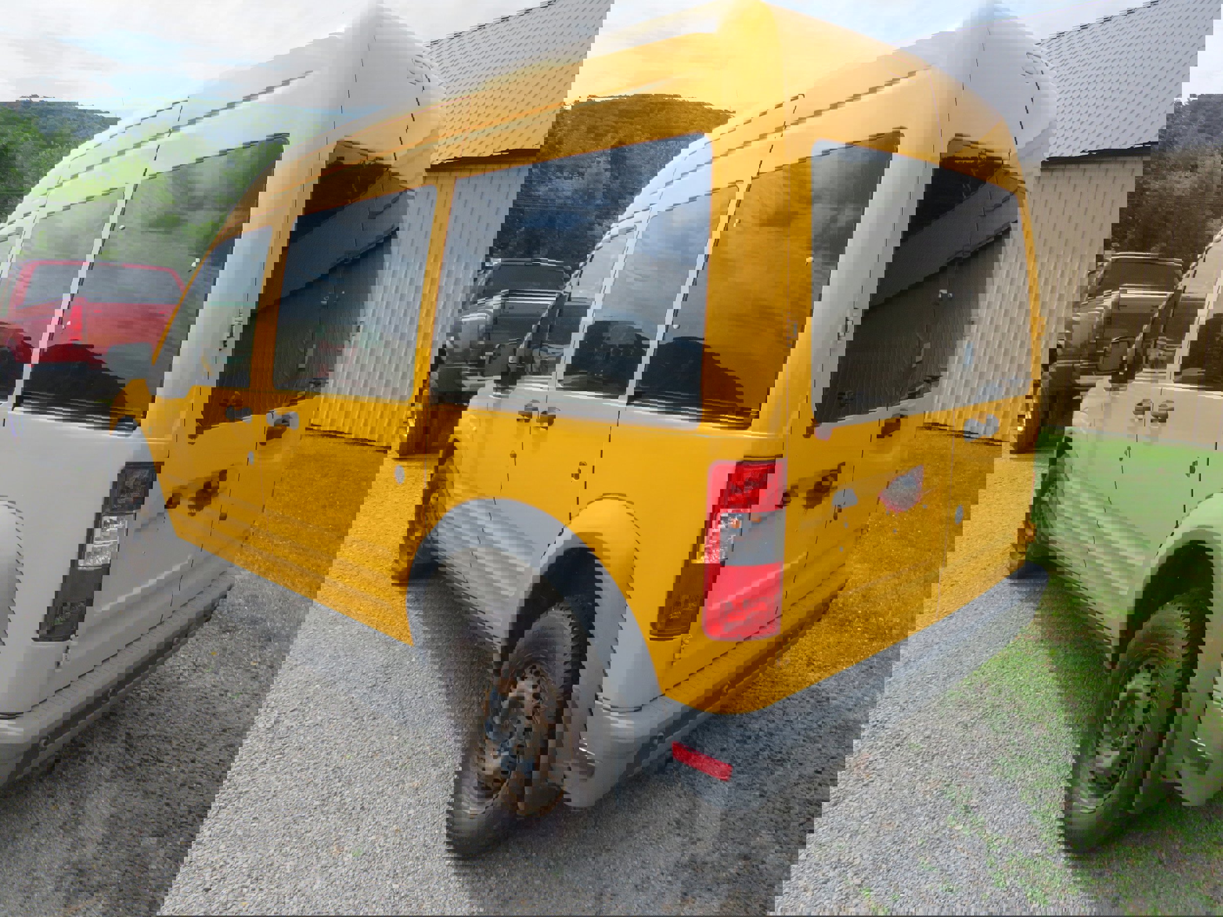 Used 2011 Ford Transit Connect XLT image 5