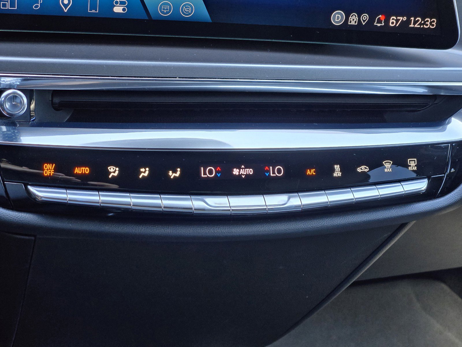 Certified 2024 Cadillac Lyriq Tech w/ Driver Assist Package image 20