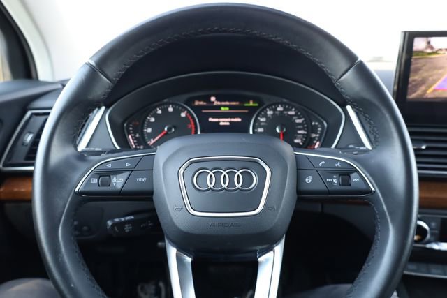 Used 2023 Audi Q5 2.0T Premium w/ Convenience Package image 14