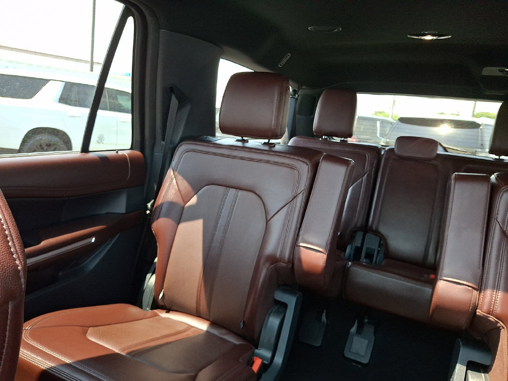 Used 2024 Ford Expedition Max Limited AWD/4WD image 19