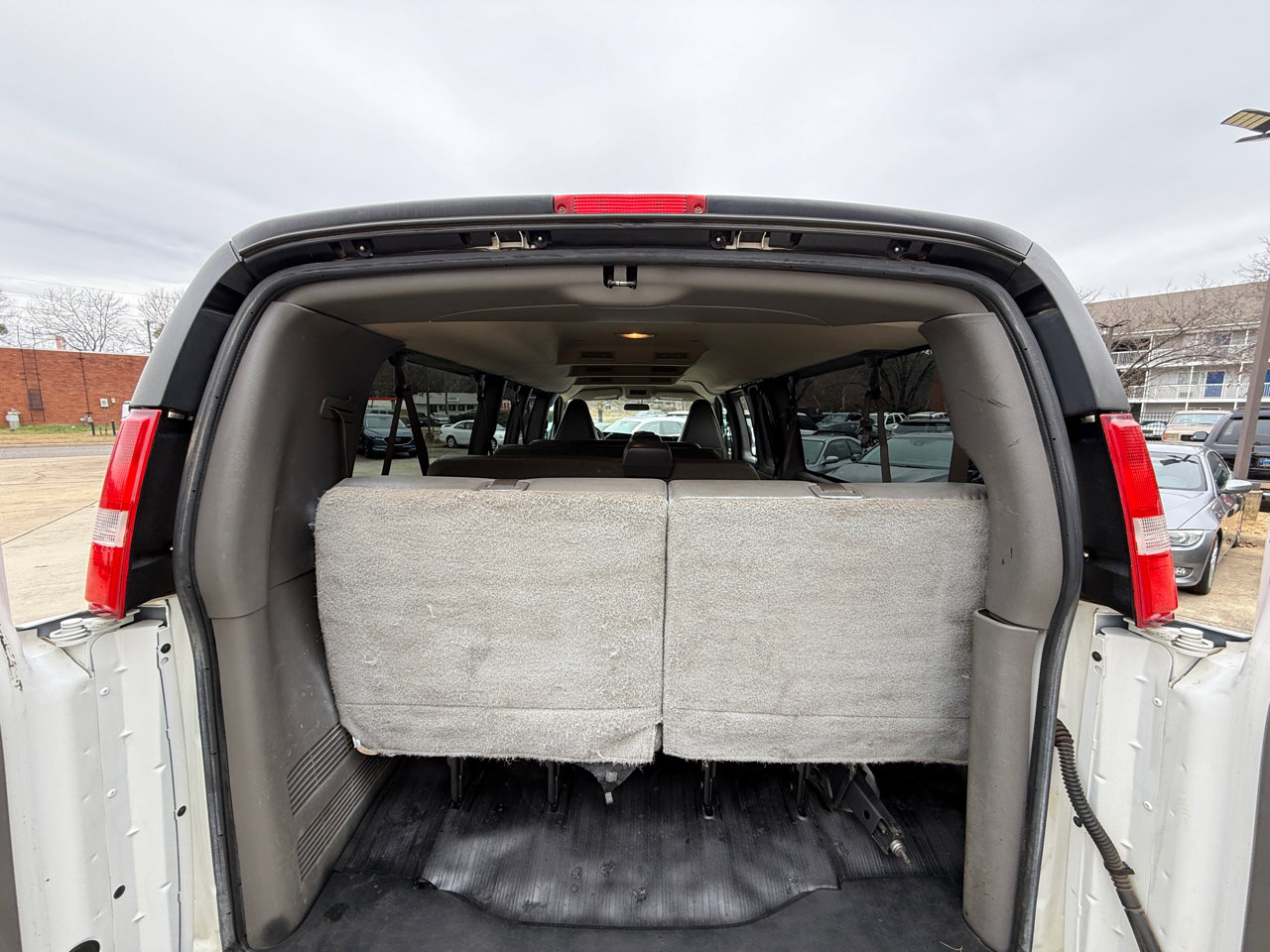 Used 2023 GMC Savana 3500 LS image 15