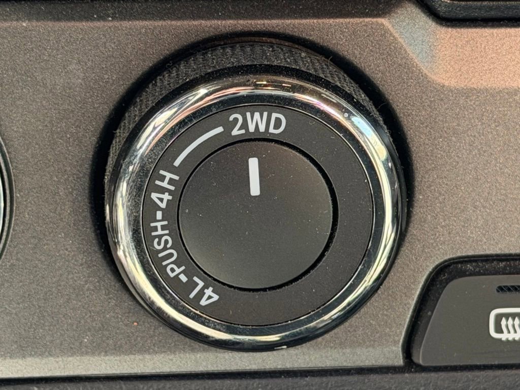 Used 2021 Toyota Tacoma TRD Sport w/ Technology Package image 17