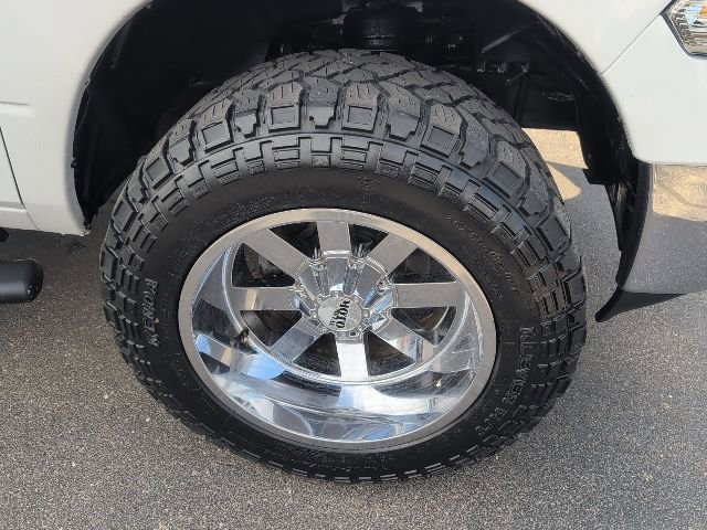 Used 2018 RAM 1500 Classic SLT AWD/4WD image 13