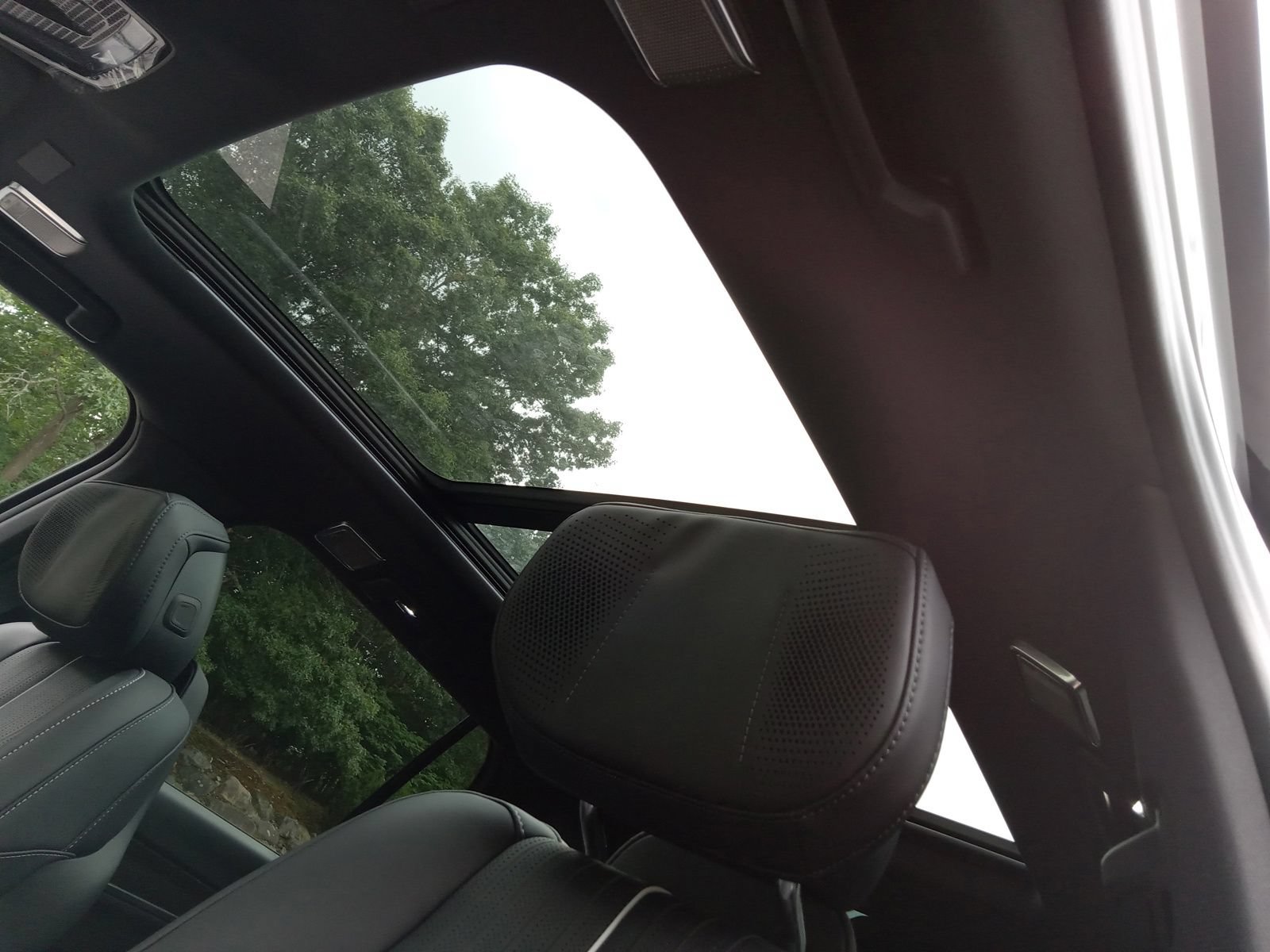 New 2027 Cadillac Vistiq Sport AWD/4WD image 12