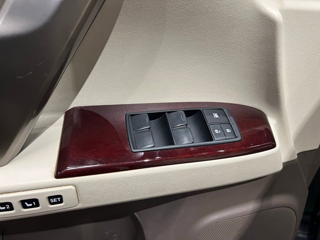 Used 2018 Lexus GX 460 Premium w/ Premium Package image 53