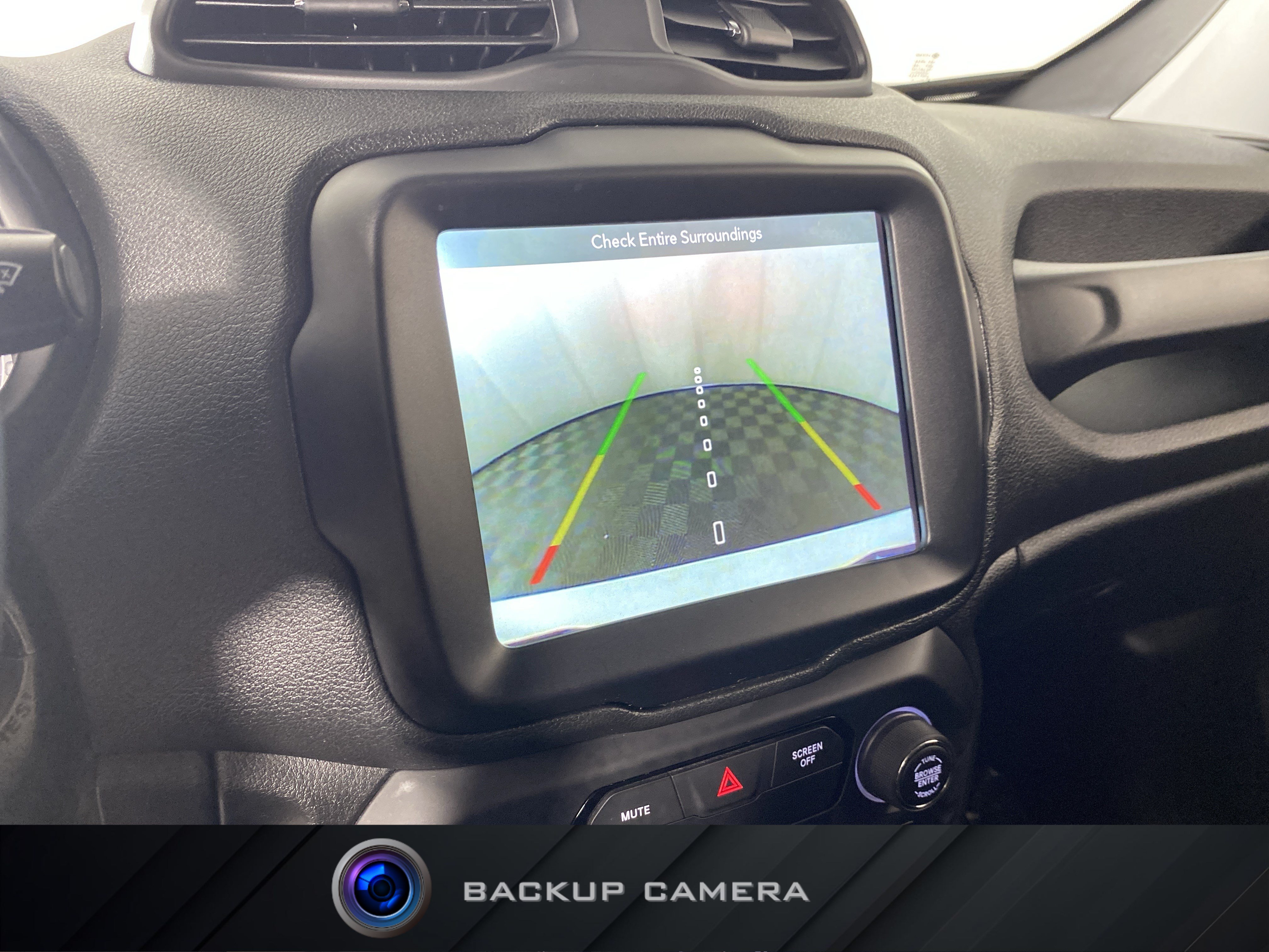Used 2019 Jeep Renegade Trailhawk w/ UConnect 8.4 Nav Group AWD/4WD image 5