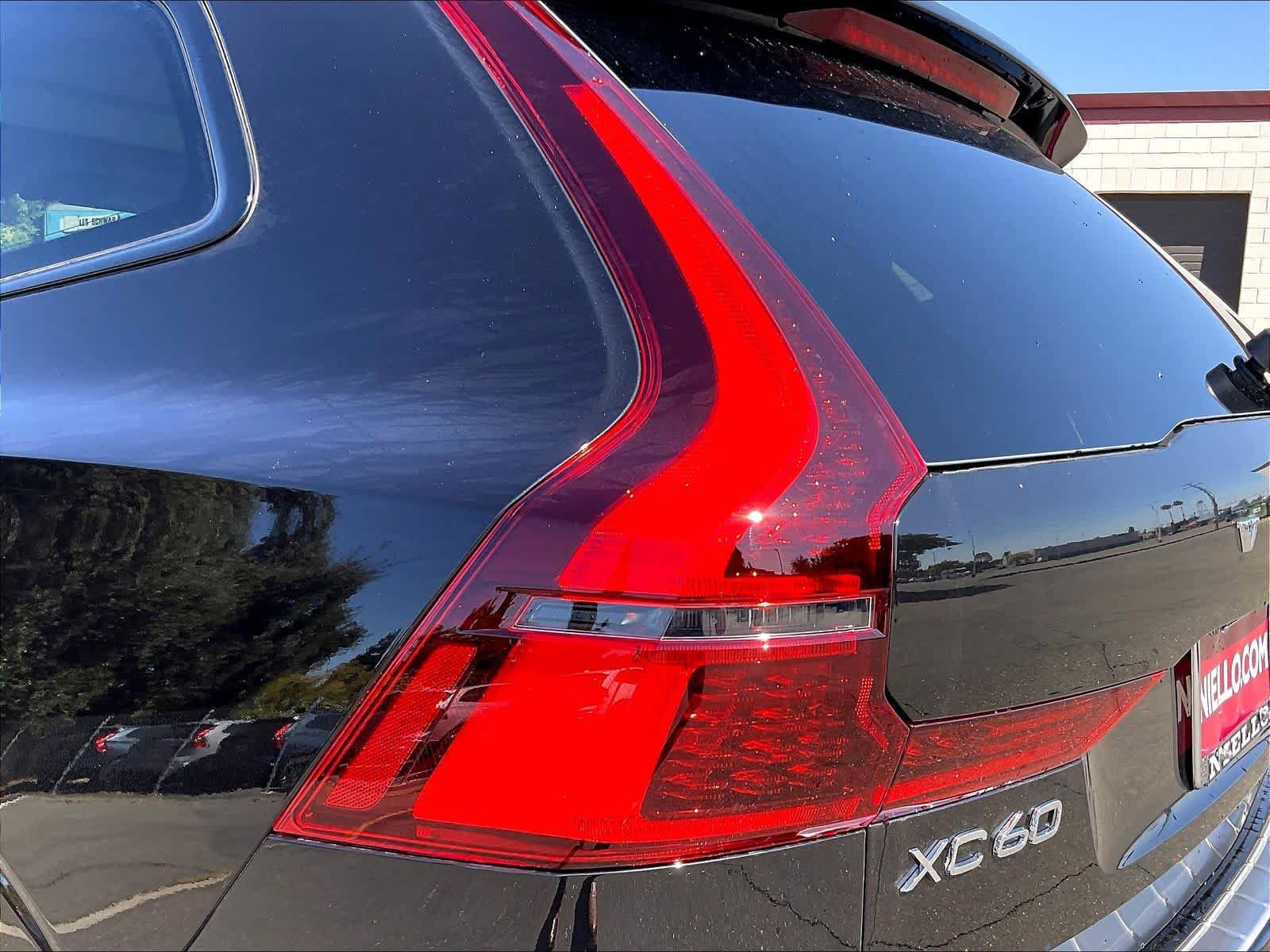 New 2026 Volvo XC60 T8 Plus w/ Climate Package PRO AWD/4WD image 25