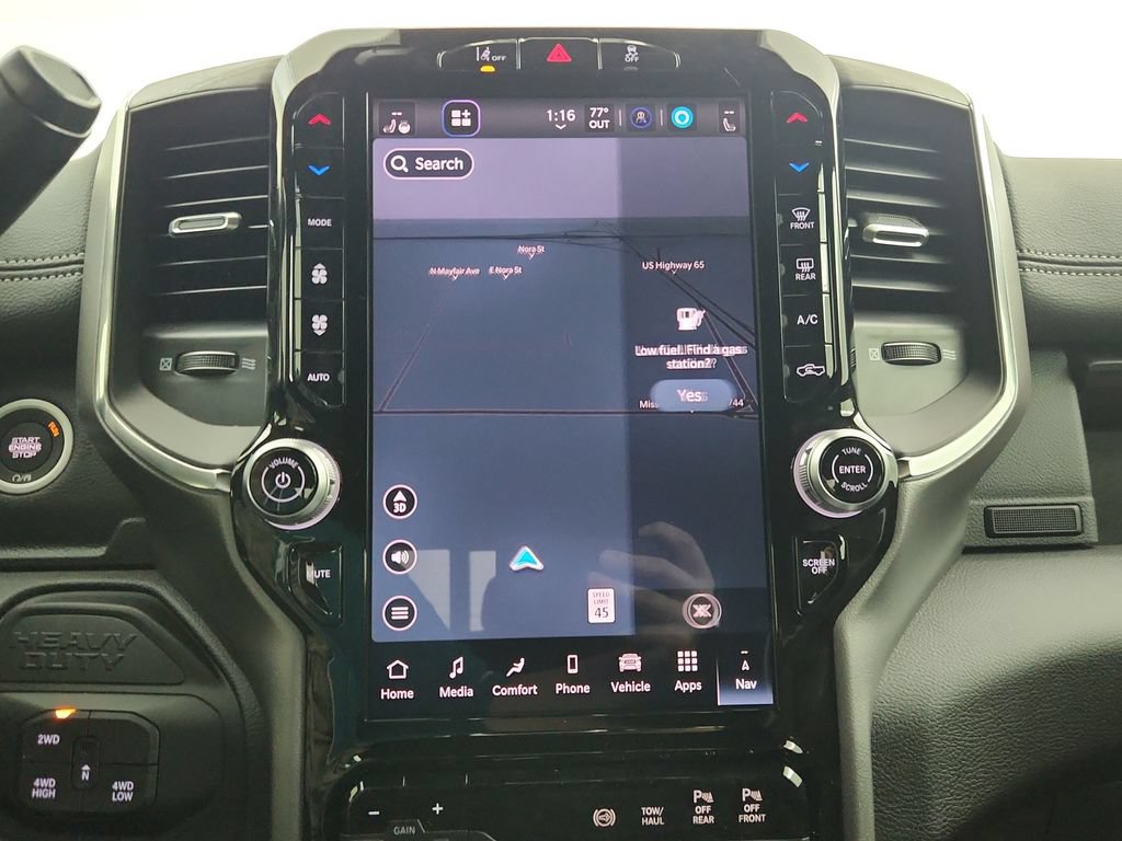 New 2026 RAM 2500 Laramie AWD/4WD image 17