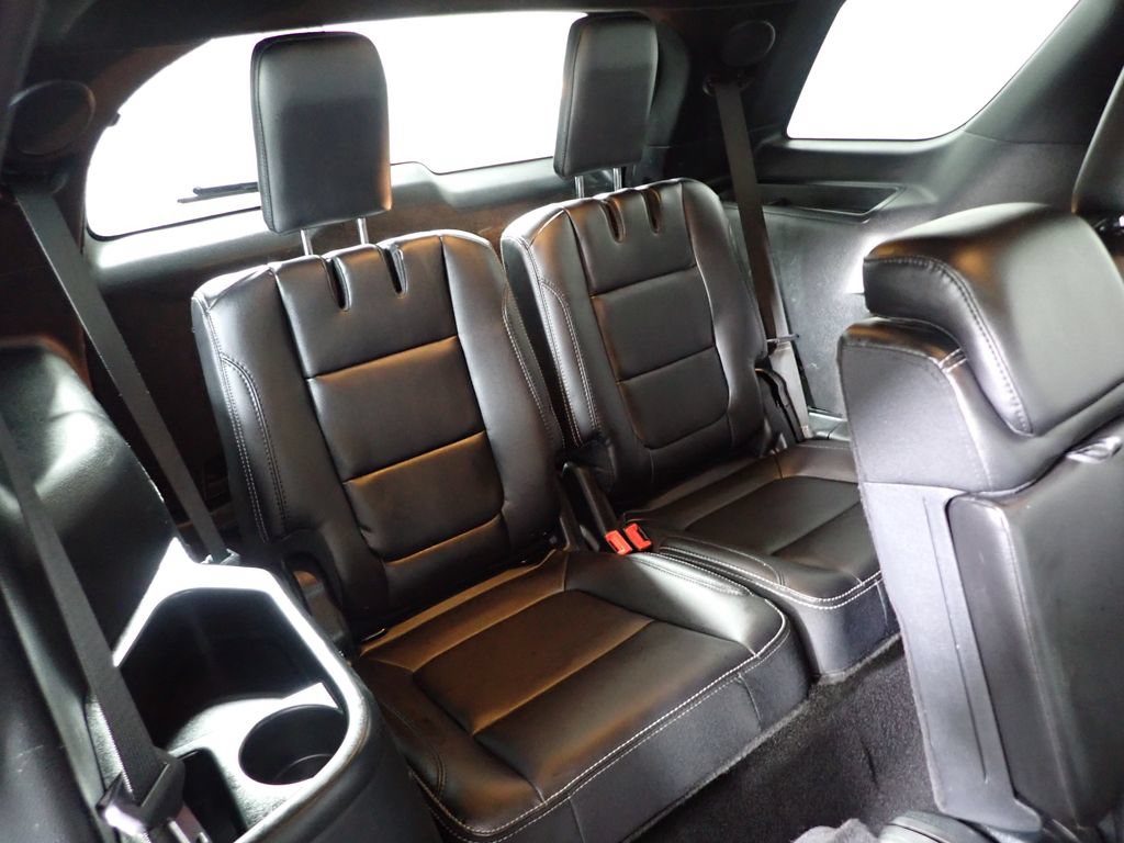 Used 2019 Ford Explorer Limited AWD/4WD image 35