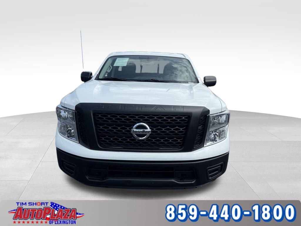 Used 2017 Nissan Titan S image 2