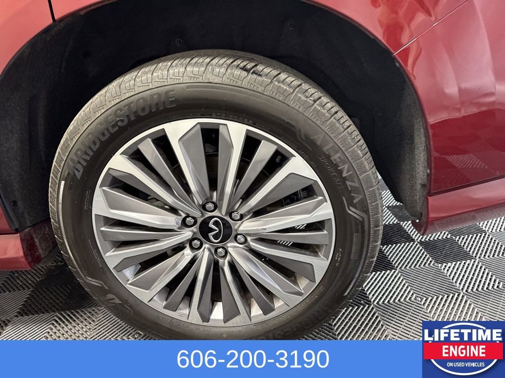 Used 2025 INFINITI QX80 Sensory image 13