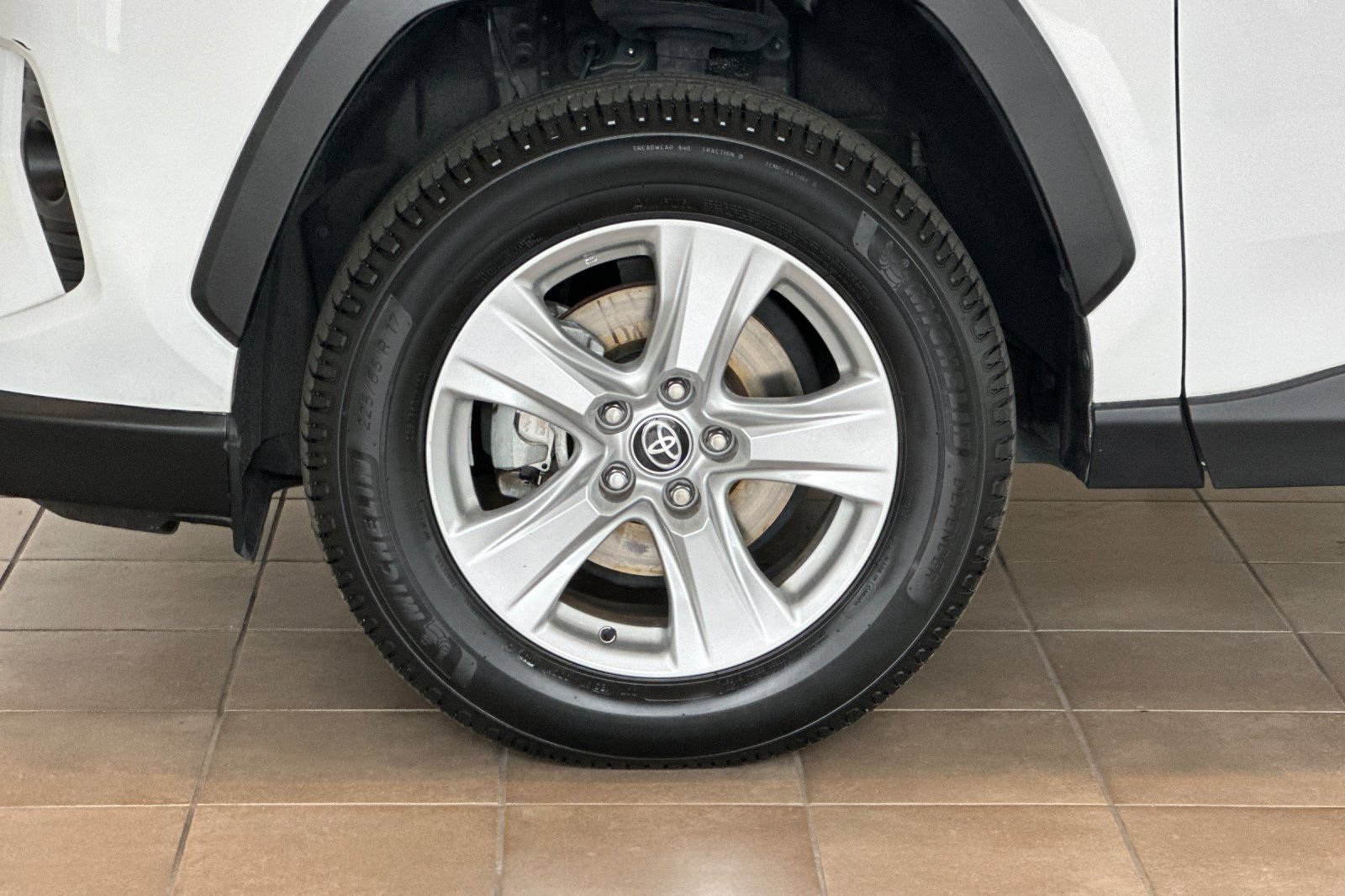 Certified 2021 Toyota RAV4 XLE AWD/4WD image 26