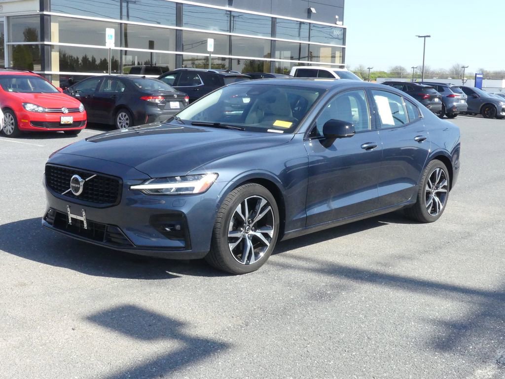 Used 2024 Volvo S60 B5 Plus w/ Climate Package image 17