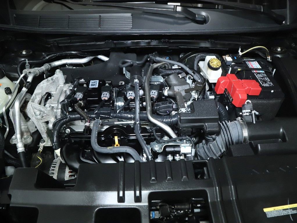 Certified 2025 Nissan Kicks SR image 37