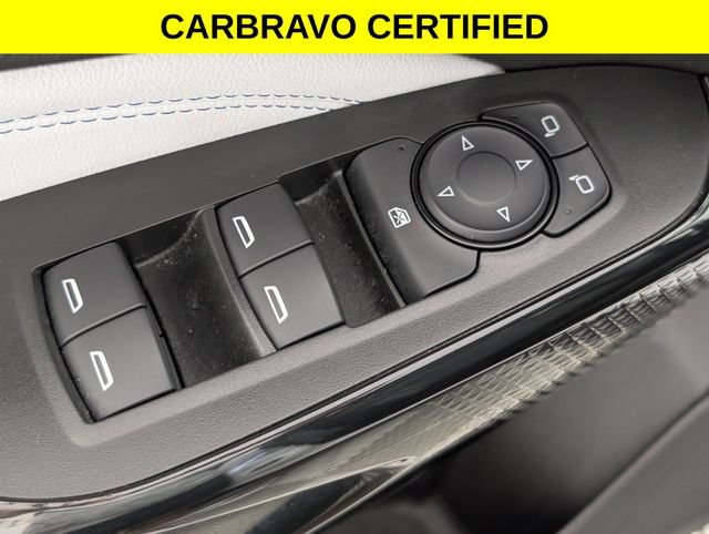 Certified 2025 Chevrolet Trax LT w/ LT Convenience Package FWD image 12