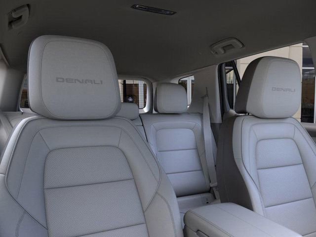 New 2026 GMC Terrain Denali w/ LPO, Black Badging Package image 24