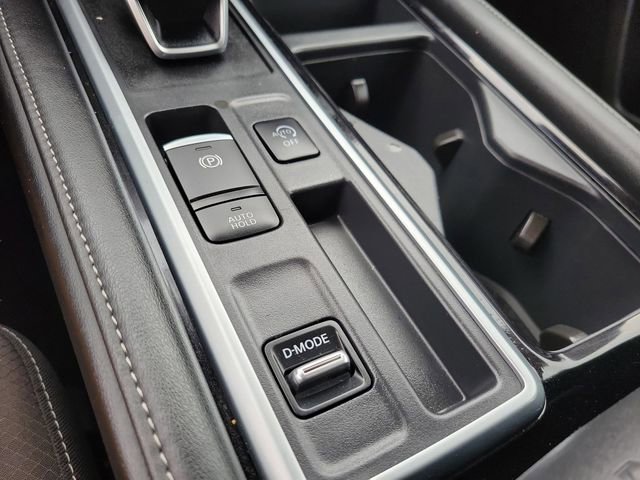 Used 2025 Nissan Pathfinder SL image 27
