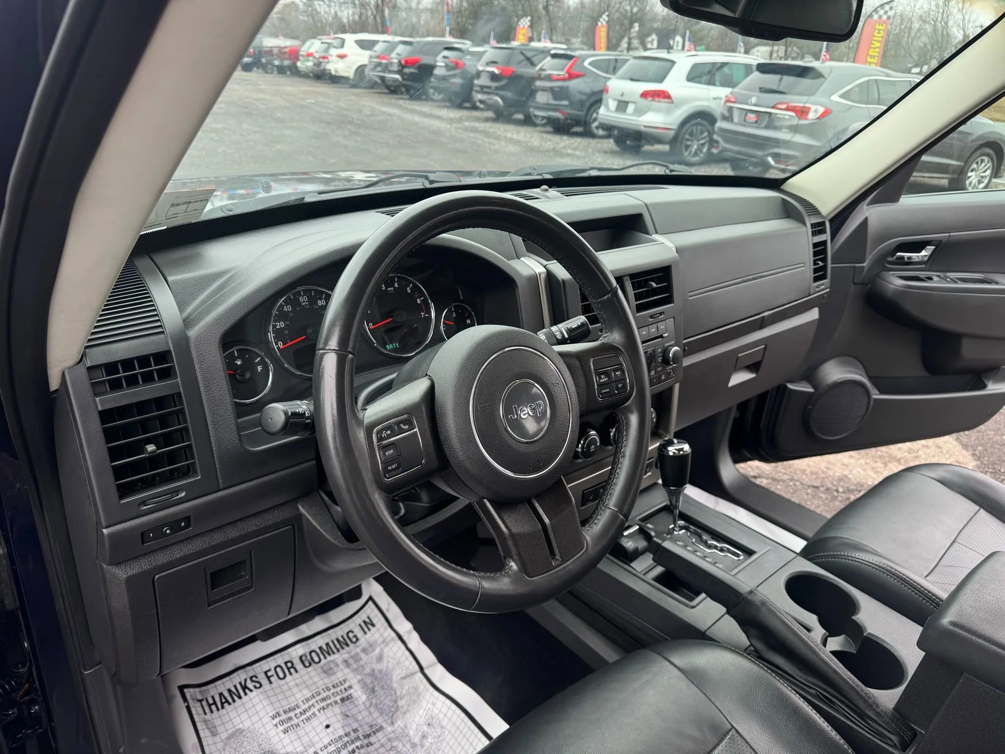 Used 2012 Jeep Liberty Sport image 9