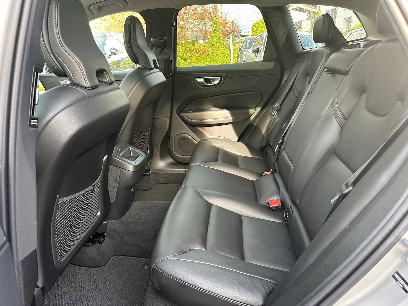 Used 2025 Volvo XC60 B5 Core w/ Climate Package image 15
